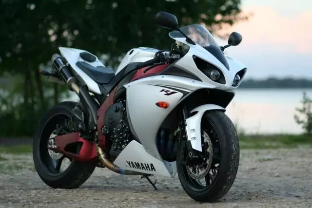 山葉新款運動小鋼炮,YZF-R 125,以及其它車系2019新塗裝