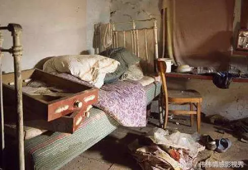 7歲女兒去世,老公夢見大蛇裝進被窩,掀開被子,癱在地上