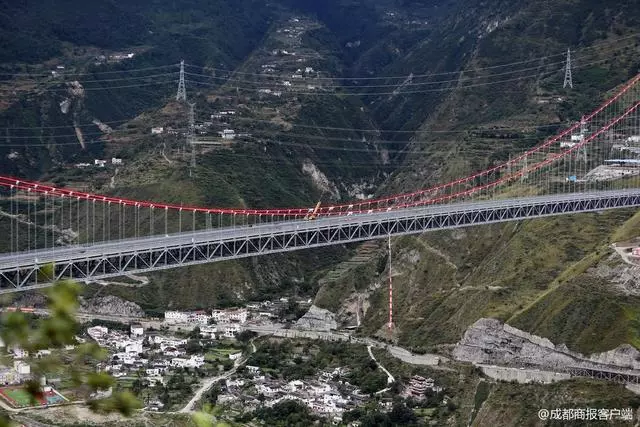 好消息!雅康高速「川藏第一橋」修通啦