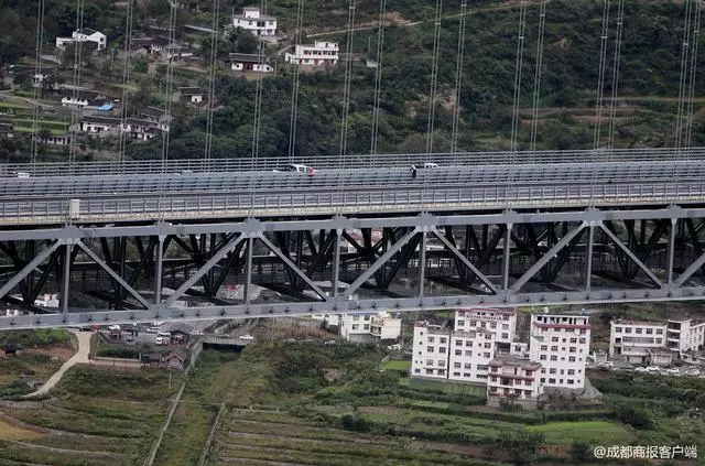 好消息!雅康高速「川藏第一橋」修通啦