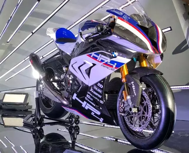 價值百萬的超級機車,男人的終極大玩具!