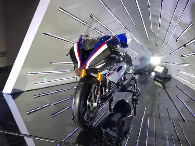 價值百萬的超級機車,男人的終極大玩具!