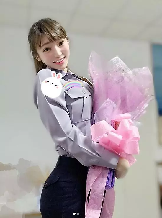台灣最正「馬尾女警」照片曝光!「超可愛模樣」讓網友暴動:「想去桃園違規了!」