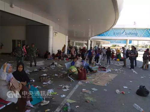 機票如廢紙 上千民眾