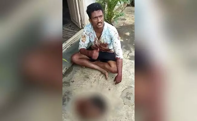 不滿好友想睡他媽媽,男砍了他的頭遊街!