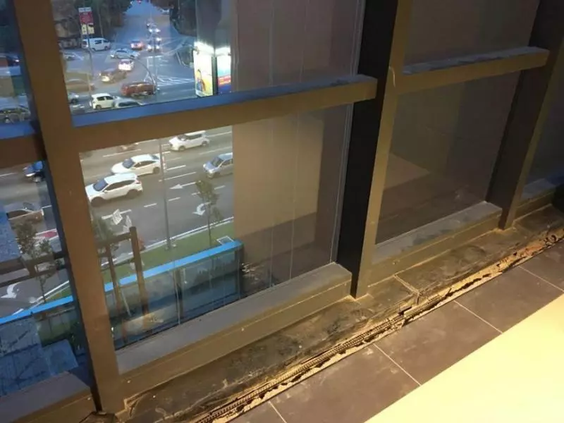 【這難道是藝術?】KL最新商場Eko Cheras Mall新開張,網友曝光真實樣貌:差很大!