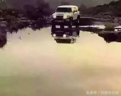 心理學:這10張圖片,彰顯了人性,能看透的都是明白人!