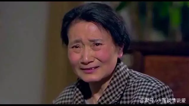 當了5年上門女婿,我非常孝順岳父母,母親過來後妻子讓睡地板