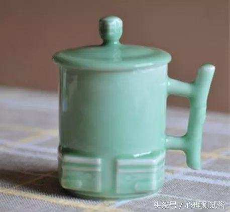 心理測試:你覺得哪個水杯裡有水?測出你到底有多聰明?