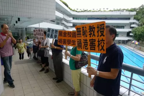 央視女記者在英國怒斥「漢奸」,來扒一扒他們的嘴臉