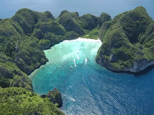 海洋生態遭嚴重破壞 泰無期限關閉披披島馬雅灣