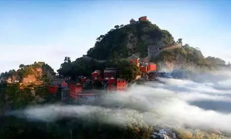 美麗武當山金頂千古之謎