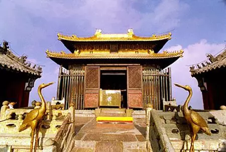 美麗武當山金頂千古之謎