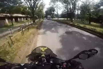 在資本主義國家騎車是怎樣一種體驗:簡介在日本選摩託買摩託過程