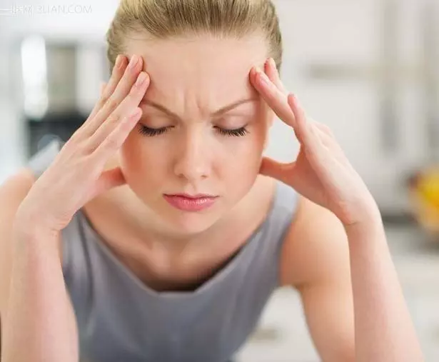 蹲下時突然間站立,眼前迷糊冒金星,到底是貧血還是低血糖?