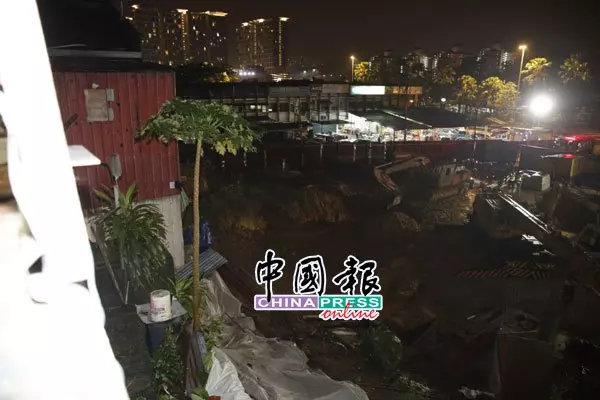 殃及4間住家 舊巴生路上海花園 再土崩