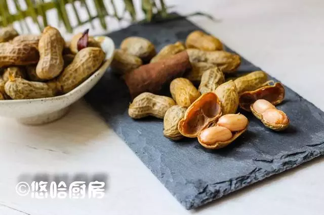記住這2個竅門,煮花生好吃又入味,下酒還解饞,健脾養胃不上火