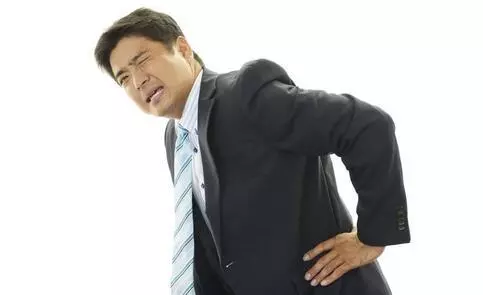 排尿時有四大表現是腎不好,遠2紅,補3黑,戒4事,腎會變好!
