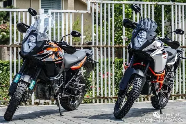 糾結普版還是R版?KTM 1090 ADV對比試駕丨把玩