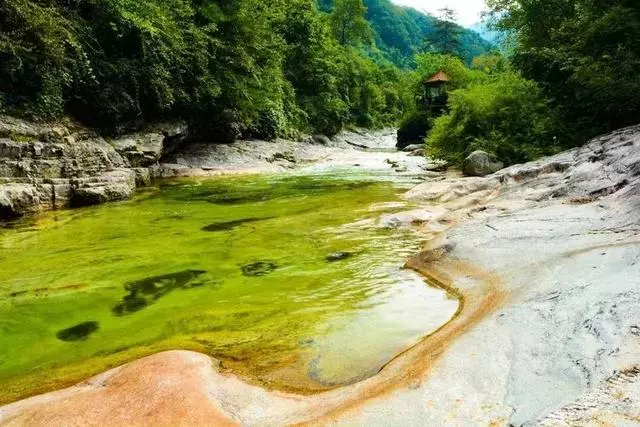 陝西秦嶺深處藏了一個可媲美香格里拉和九寨溝的秘境,適合自駕去