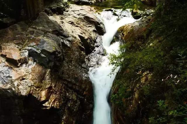 陝西秦嶺深處藏了一個可媲美香格里拉和九寨溝的秘境,適合自駕去