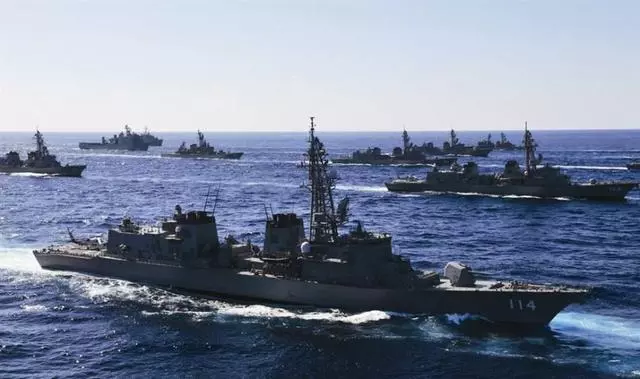 自衛隊加美一個航母群,日本新戰略妄圖封鎖中國 俄媒:不切實際
