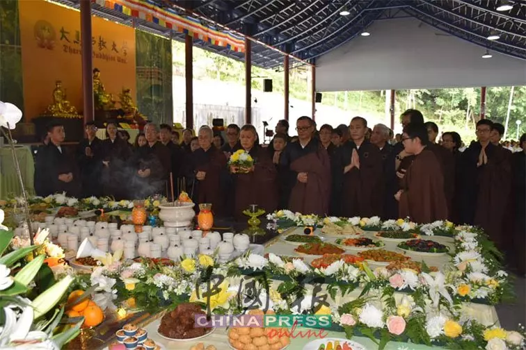 ntv7前新聞主播劉子賢告別儀式 親朋好友 學生獻最後祝福