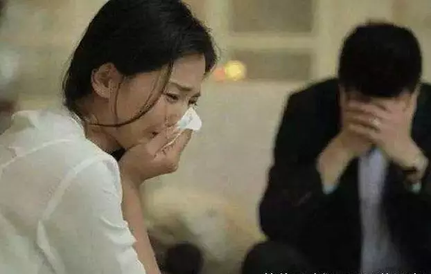 婆婆抬手就給了我一巴掌,她說:「生不出孩子就別賴在我家不走」