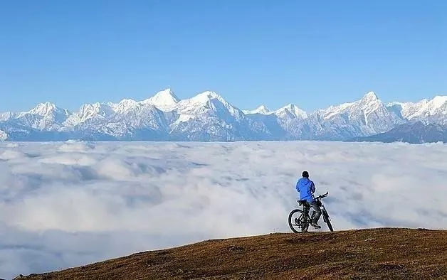 美哭!峨眉山之後又一被驢友發現的地方,擁有中國最大的觀景平台