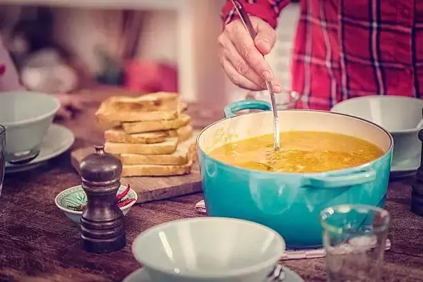 飯前喝湯還是飯後喝湯?這五大喝湯誤區,你中了幾個?