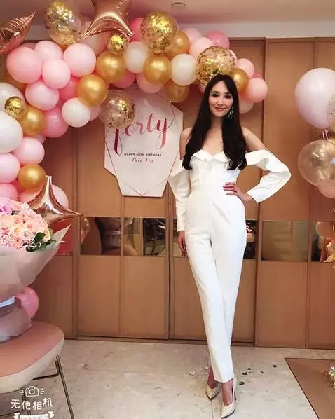 吳佩慈過40歲生日,請貴婦閨蜜團,昔日「華岡七仙女」無人到場!