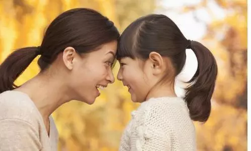 我和老婆回老家給岳母過生日,吃飯時聽到小舅子醉話,我怒提離婚
