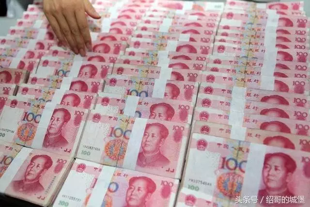 父母把財產給兒子,卻讓女兒養老,女兒說一話,他們破口大罵