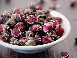 「玫瑰花茶」的七大功效與作用,太強大了!但是這幾類人千萬別喝,後果太嚴重了!