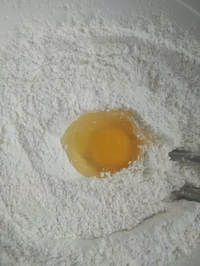 教你做迷你小油條,不揉不捏,金黃酥脆,蓬鬆飄香,鍋再小都能炸