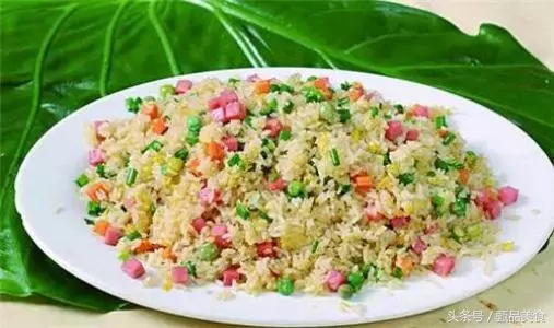 《揚州炒飯》《臘腸炒飯》《海鮮炒飯》《香菇炒飯》19種炒飯做法