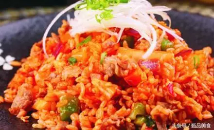 《揚州炒飯》《臘腸炒飯》《海鮮炒飯》《香菇炒飯》19種炒飯做法