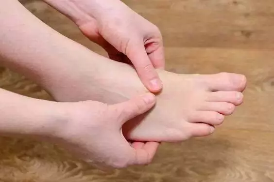 腳底養生11招,讓你諸病全消!