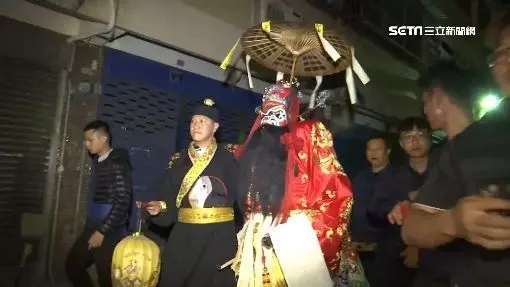 鐵齒看「送肉粽」!隔天竟出車禍身亡