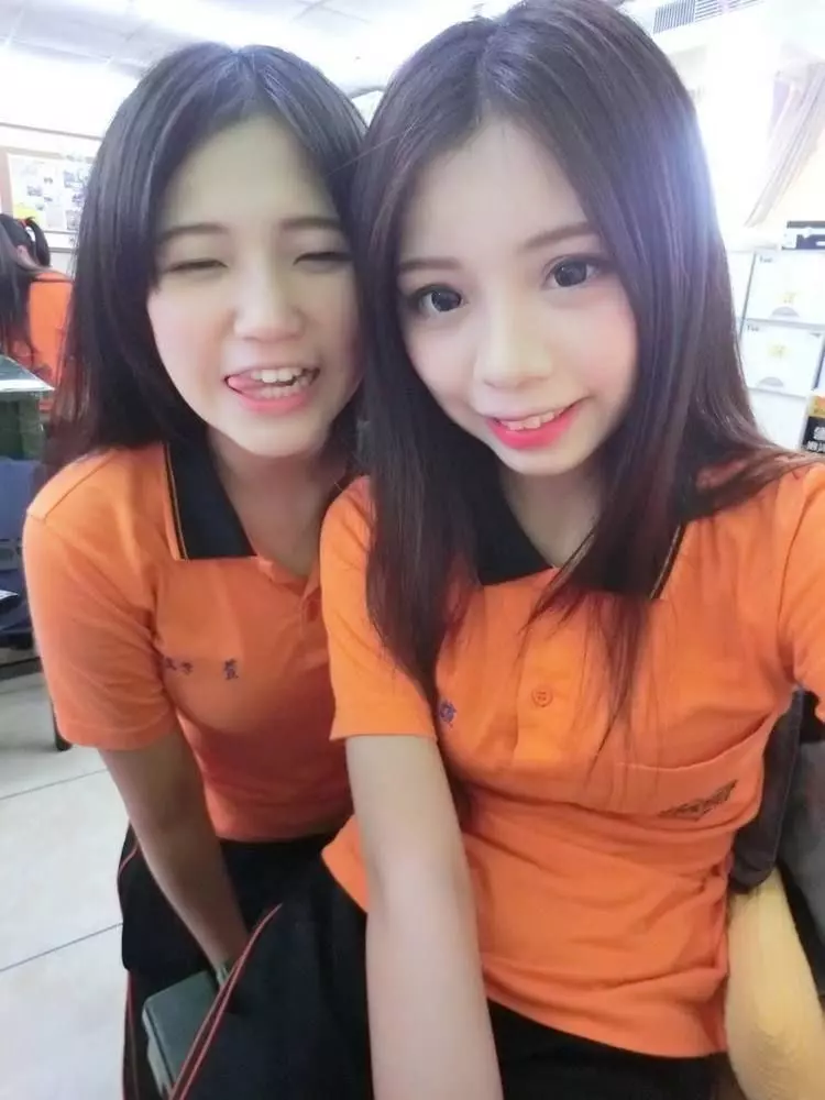 高中生惹人犯罪!超齡穿著急轉大人...扮兔女郎「開襟10cm」:噴鼻血阿!