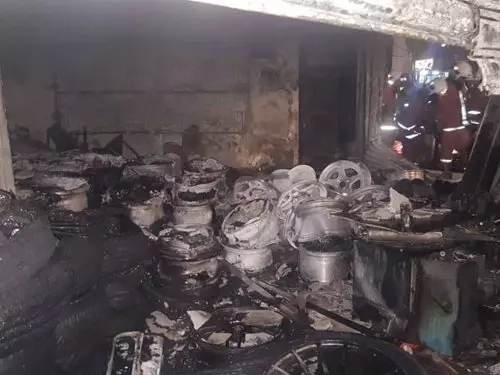 火魔襲擊輪胎店 幸無人傷亡