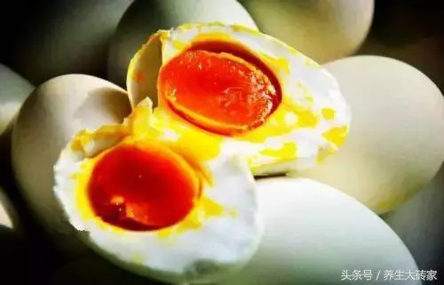 秋養心,遠離「一味」,多吃「二紅」,做好三件事,心會越來越好
