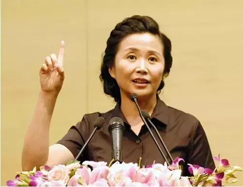 黃菡離開《非誠勿擾》,她那場只有9句話的演講,卻影響了無數人