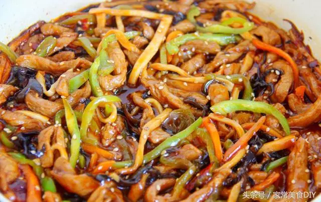 魚香肉絲這樣做實在好吃,肉絲滑嫩,口感層次豐富,超級下飯