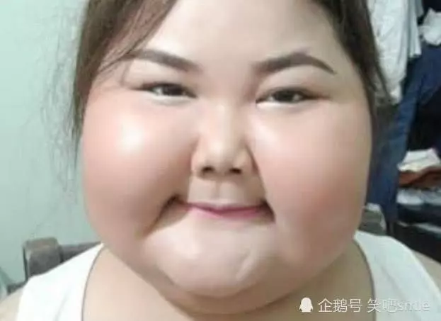 抖音「大餅臉」妹子火了,理髮師一剪刀下去,網友:眼已瞎!