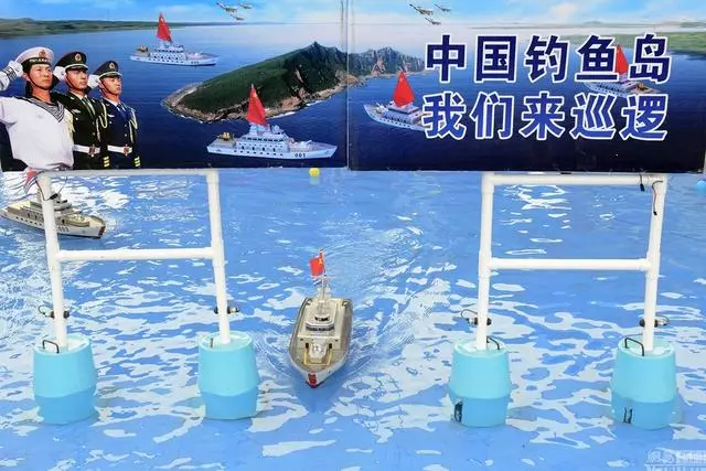 漂亮,連續向日本揮出組合拳!釣魚島投下10米浮漂,抗議無效!