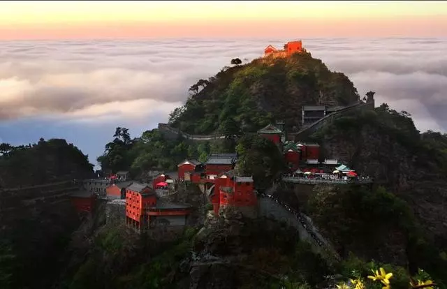 中國最賺錢的一座山,一年賺50個億還算生意一般