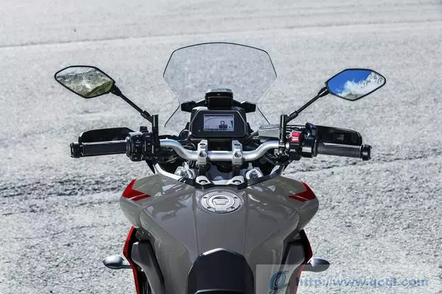 Yamaha 2019 MT-09TR Tracer 900/900GT 追蹤者