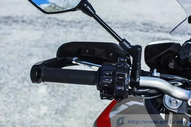 Yamaha 2019 MT-09TR Tracer 900/900GT 追蹤者