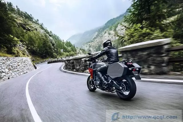 Yamaha 2019 MT-09TR Tracer 900/900GT 追蹤者